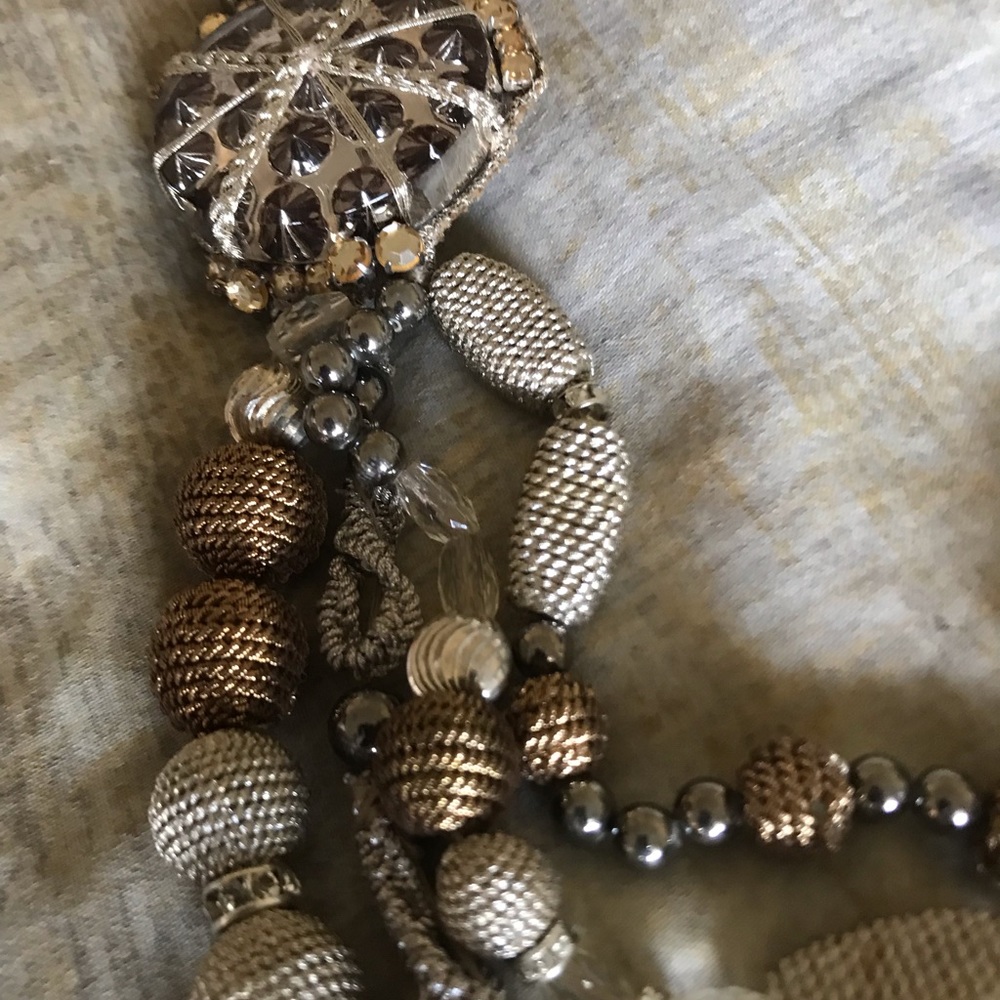 Sachin + Babi necklace - Picture 3 of 8